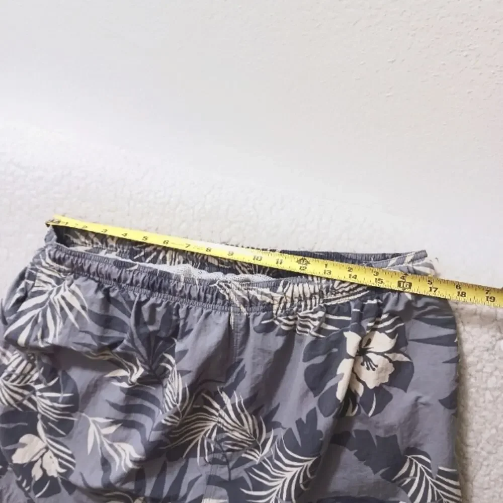 Tommy Bahama SWIM TRUNKS Sz XXL GRAY Tropical Floral Mesh Pockets Travel Hot Tub